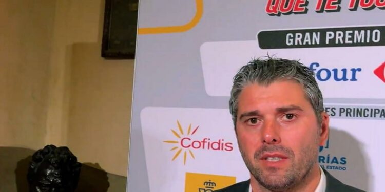 "Contar los tres capos mundiales, Van Aert, Van der Poel y Pidcock, en Benidorm es un lujo"
