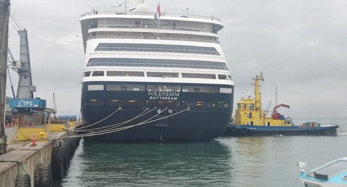 Coquimbo recibió al «Volendam», el décimo crucero de la temporada