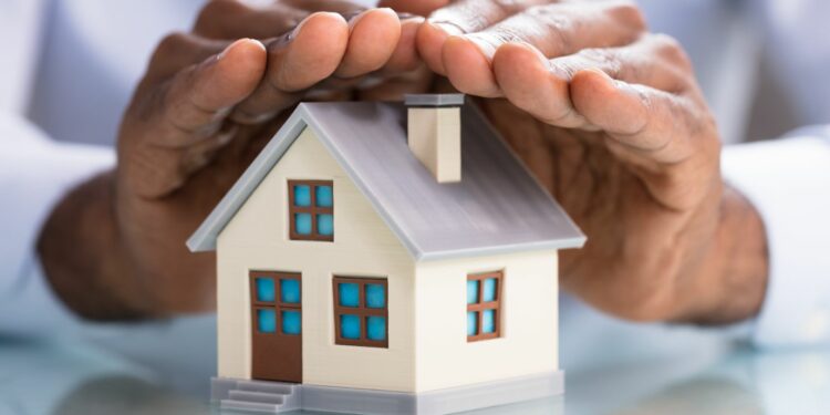 Creciente inseguridad y viajes por vacaciones incentivan adquisición de seguro para la vivienda