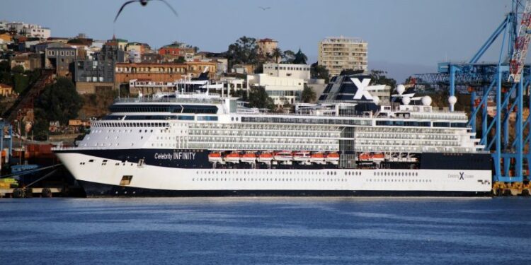 Crucero Celebrity Infinity recala a TPS y establece regreso de Royal Caribbean al Puerto de Valparaíso