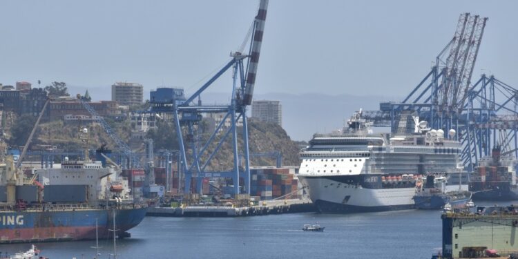 Crucero de Royal Caribean arribó a las costas chilenas después de cinco años