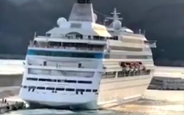 Crucero ruso daña instalaciones de atraque en Puerto de Amasra