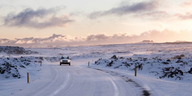 Descubre lo mejor de Islandia en una ruta en coche este invierno