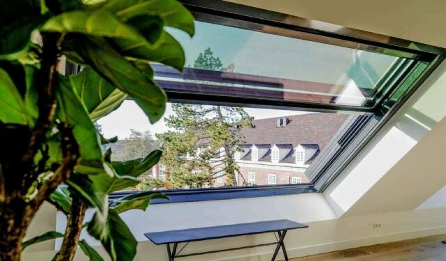 EMPRESA / Las ventanas de tejado son un diseño perfecto para decorar los hoteles de Airclos