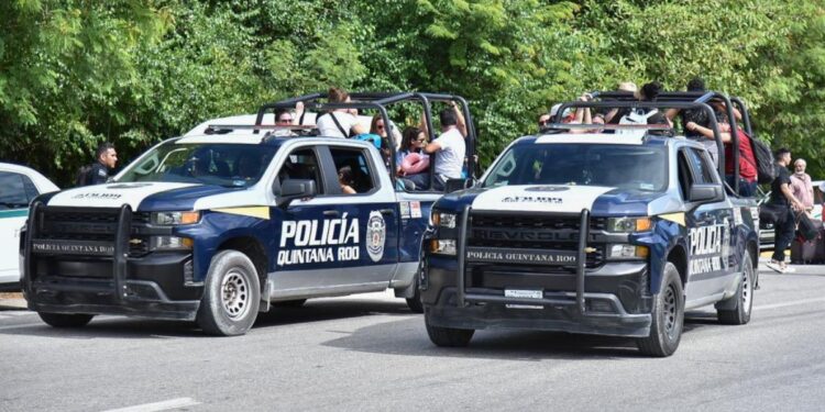 EU emite alerta de viaje para Quintana Roo debido a las protestas de taxistas contra Uber