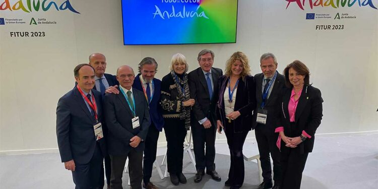 El Puerto de Cádiz se promociona en Fitur como destino del turismo de cruceros