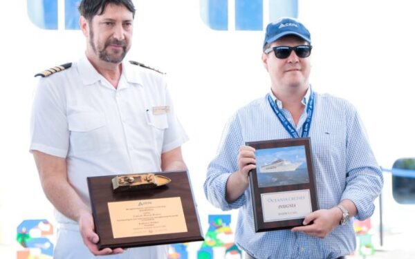 El Salvador: MS Insignia inaugura 2023 en Puerto de Acajutla