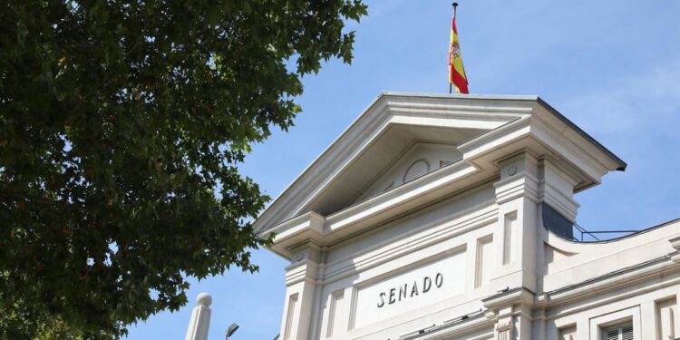 El Senado destinará 5,3 millones de euros a gestionar los viajes de senadores y personal en 2023 y 2024