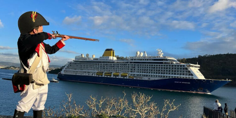 El “Spirit of Adventure” marca el inicio de la temporada de cruceros en Ferrol