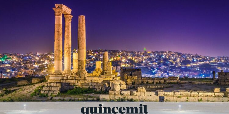 El aeropuerto de Santiago estrenará un viaje a Jordania este verano