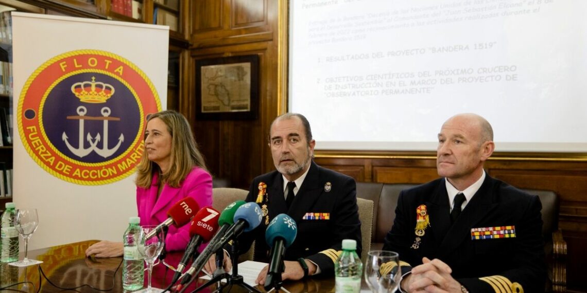 El buque 'Juan Sebastián Elcano', un gran observatorio científico del cambio climático en la mar