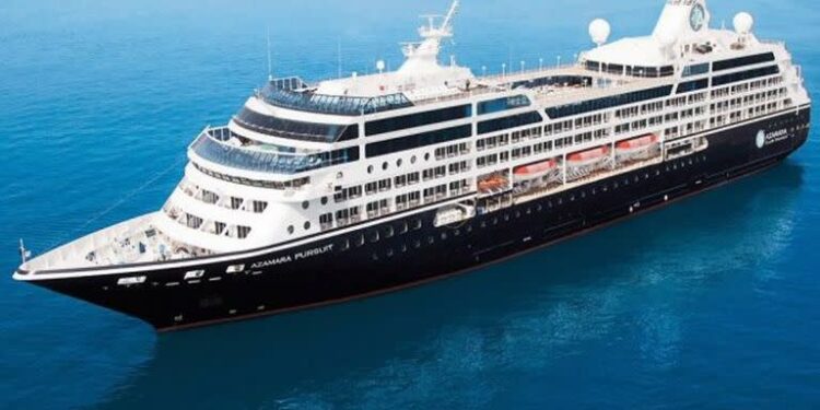 El crucero llegó con 564 parejas al país