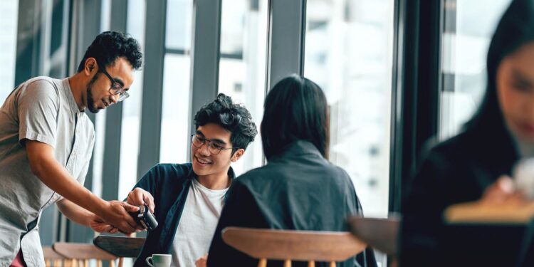 El empleo turístico cierra diciembre con 2,45 millones de afiliados, récord de la serie histórica para ese mes