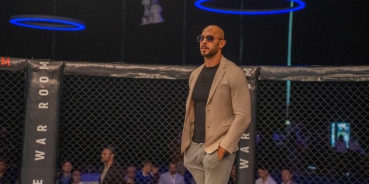 El lujoso carro con el que Andrew Tate se lleva todas las miradas