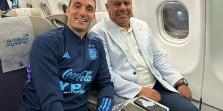 Habemus DT: Tapia espera por Scaloni para firmar