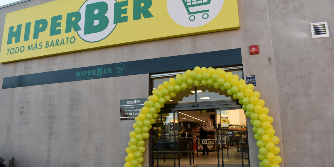 Hiperber cambia de ubicación su centro de Rafal para duplicar su superficie de venta