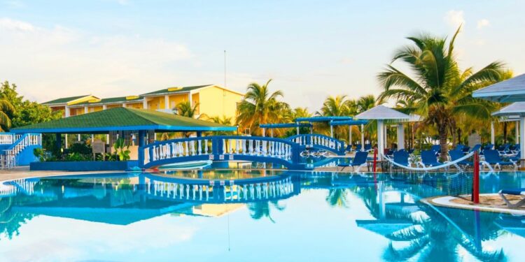 Hoteles de Jardines del Rey se apoyarán en “paneles solares” para lidiar con apagones