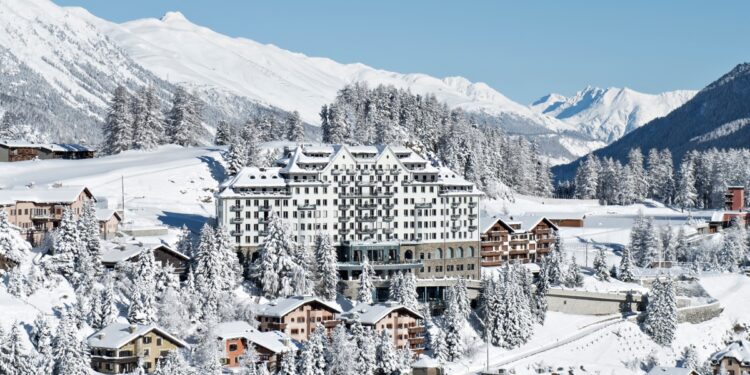 Hoteles de lujo con paisajes hermosos en Suiza