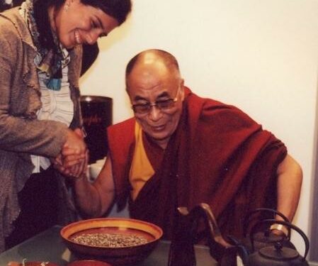 Inés Berton con el Dalai Lama