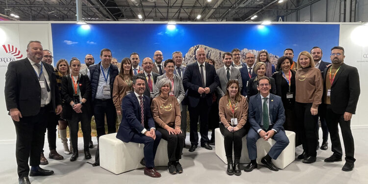 La oferta cultural y productos de Rute representados en el pabellón de Andalucía de la Feria Internacional del Turismo
