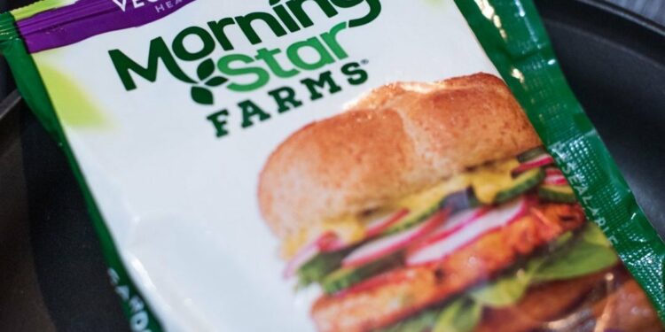 Las carnes falsas se comparan con las hamburguesas vegetarianas de la vieja escuela