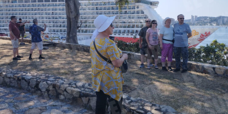 Llega a Acapulco el segundo crucero del año