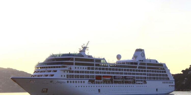Llegó al puerto el quinto crucero del año - El Sol de Acapulco