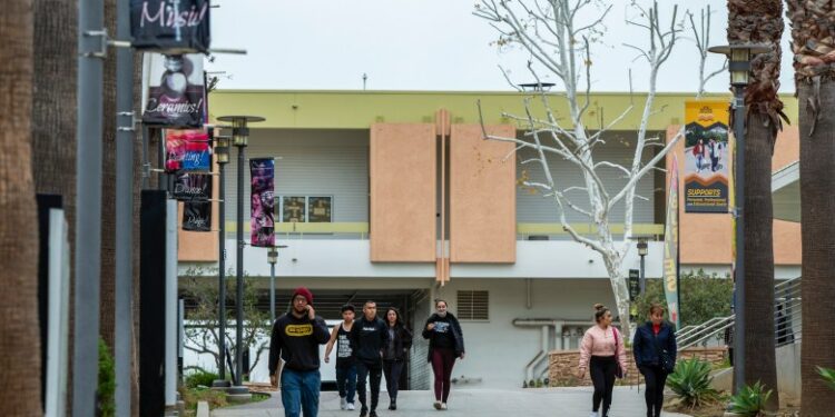 Students leave class at Rio Hondo College in Whittier on Dec. 2, 2022. Photo by Alisha Jucevic for CalMatters