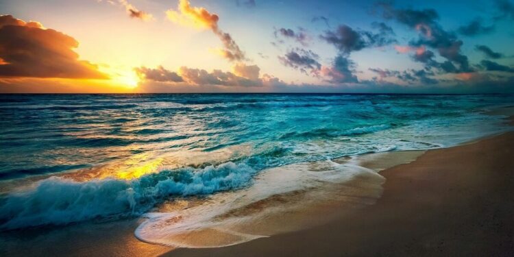 Los destinos más baratos de playa en Andalucía para el verano 2023