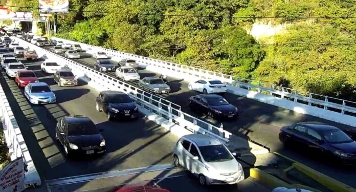 MEGA REVERSIBLE: La medida de PMT para descongestionar ingreso de vehículos de Mixco a la Ciudad