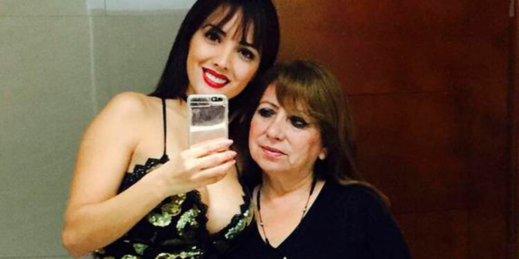 Rosángela Espinoza y su mamá. (Instagram)