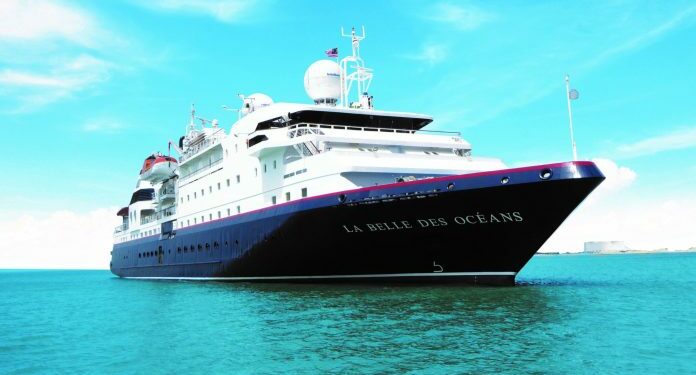 Mantenimiento del crucero La Belle des Océans en un astillero de Las Palmas de Gran Canaria