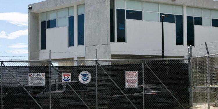 Mortal intervención en alta mar por el Negociado de Aduanas y Protección Fronteriza | Policiacas