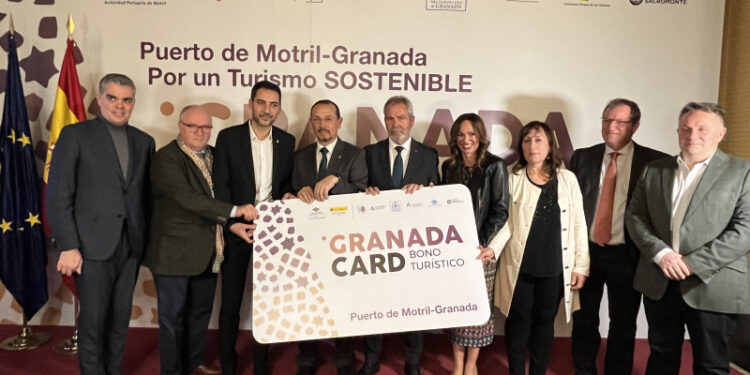 Motril creará una modalidad del bono turístico de Granada para los cruceros de lujo
