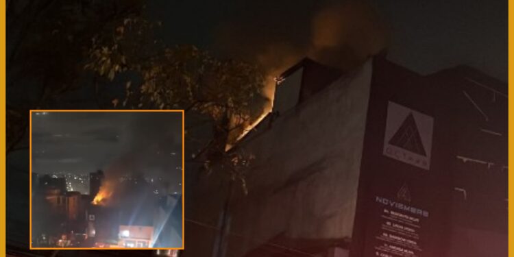 Pantallazos de vídeos de Twitter del incendio en la localidad de Chapinero.