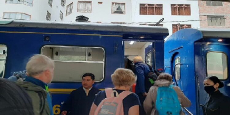 El corredor turístico Cusco-Urubamba y Cusco-Anta, que tiene conexión con el distrito de Ollantaytambo, donde está la estación de trenes se halla liberado.