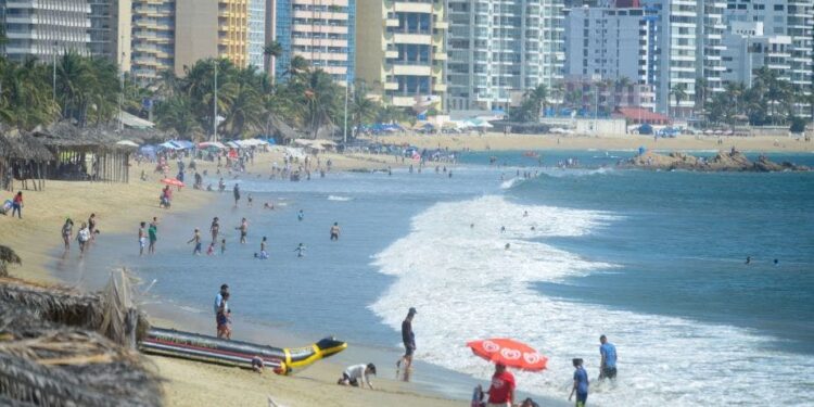 Planea viajar el 80% de los mexicanos