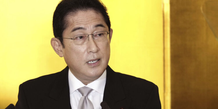 El primer ministro japonés, Fumio Kishida, en la conferencia de prensa de Año Nuevo en Ise, centro de Japón, el miércoles 4 de enero de 2023. (Kyodo News vía AP)