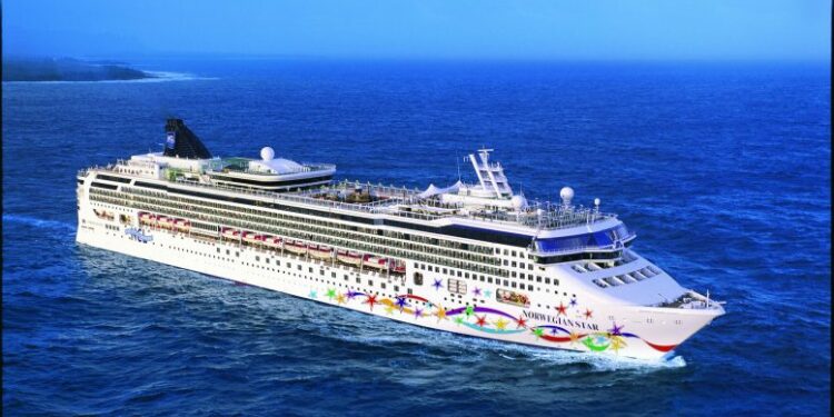 Puerto de San Antonio recibe su primer crucero de 2023