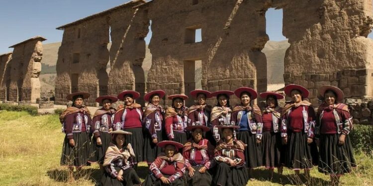 Raqchi, uno de los pueblos elegidos de Perú. (Foto: Turismo Perú)