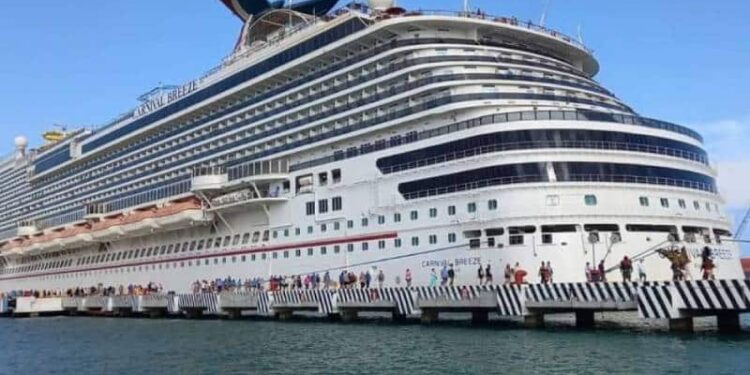Recibe Puerto Progreso doble arribo de cruceros