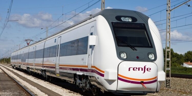 Renfe consigue reducir el uso irregular de los abonos gratuitos hasta el 2,5%