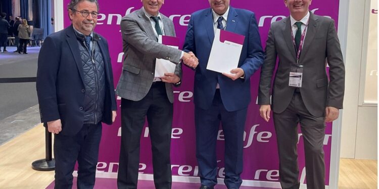 Renfe y Expourense facilitan escapadas turísticas y viajes de negocios en tren
