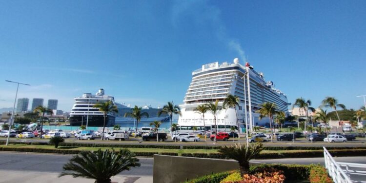 Segundo triple arribo de cruceros deja 19 mdp a Vallarta 