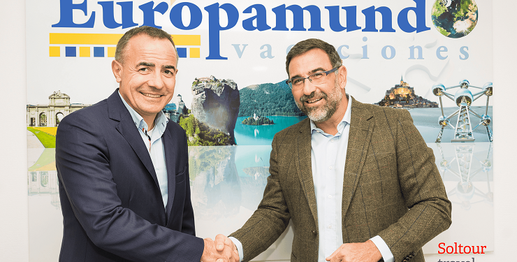 Tomeu Benassar, CEO de Soltour Travel Partners y Alejandro de la Osa, CEO de Europamundo