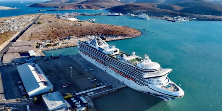 Tarifas portuarias de cruceros son justas para BCS: Agúndez Gómez - El Sudcaliforniano