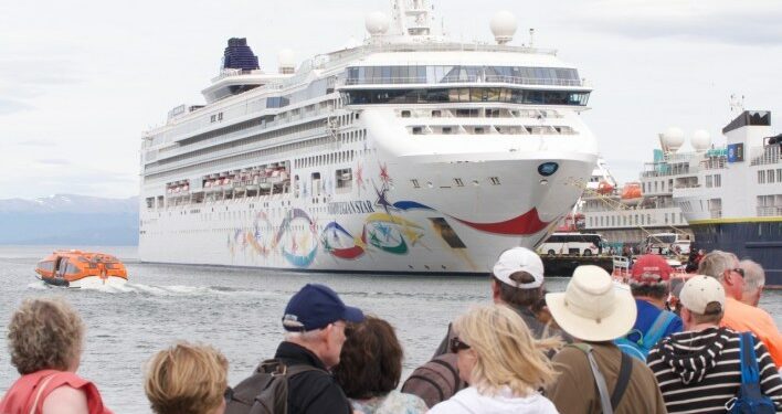 Tierra del Fuego espera una temporada alta con récord de cruceros