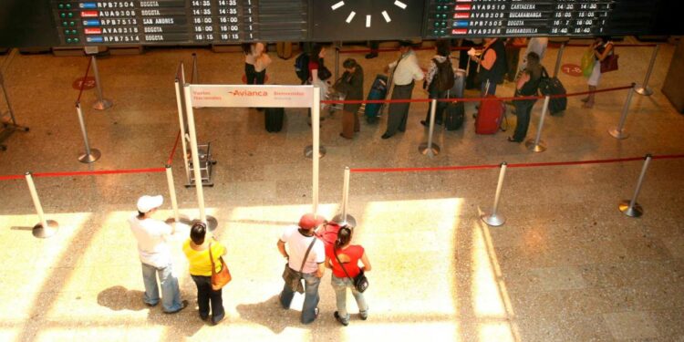 Tips básicos para comprar tiquetes aéreos baratos