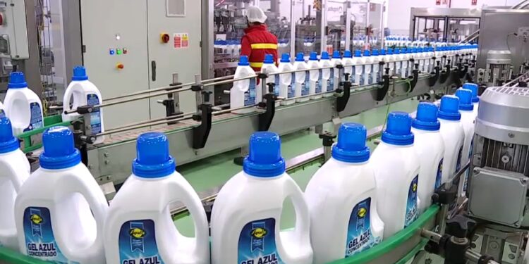 Tres empresas extremeñas reciben 4 millones de euros en ayudas para crear 88 empleos
