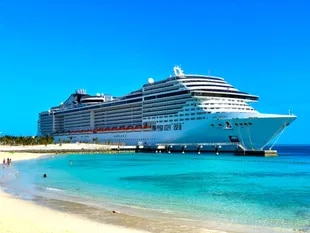 A pesar de que los empleados de un crucero viajan por el mundo, no pueden disfrutar como si fueran vacaciones